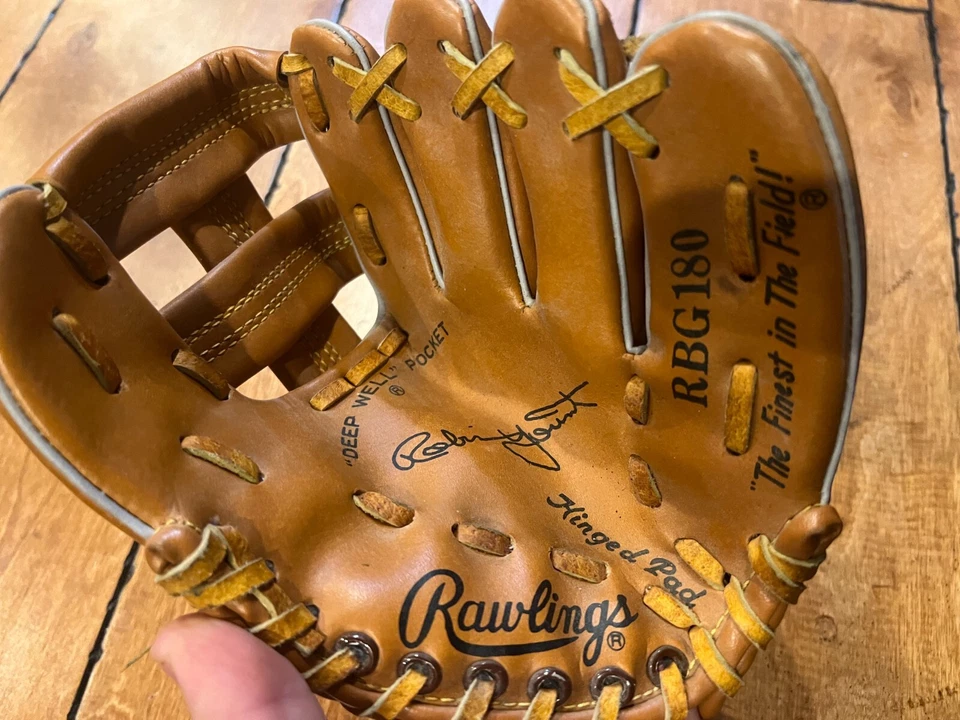 Guante de béisbol ROBIN YOUNT RGB180 MODELO RAWLINGS TALLA JUVENIL Foto 1 de 4