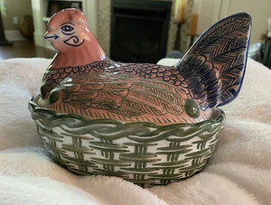 Vintage Ceramic Chicken Hen on Nest - Hand Painted - Picture 1 of 11