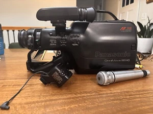 Videocámara Panasonic Omniovie AFX8 VHS lectura - Imagen 1 de 16