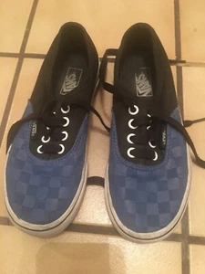 vans kinderschuhe 1,5 schwarz mit blau kariert guter Zustand leichte Gebrauchsspuren an den Zehen - Bild 1 von 7