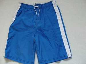 Nuevo con etiquetas Traje de baño azul baúles de baño para niños talla 6 7 7 tabla UPF50+ pequeño NUEVO - Imagen 1 de 1