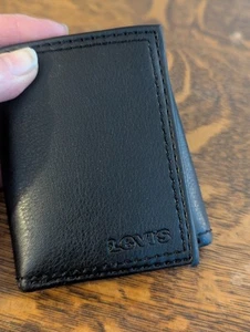Levis Black Leather Trifold Wallet - Picture 1 of 11
