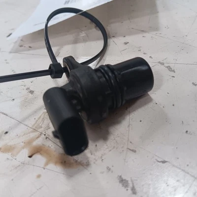 Jeep Renegade 2.4 Camshaft Cam Shaft Position Sensor 2023 2022 2021 2020 - Image 1 of 4