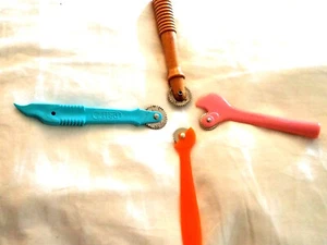 lot 4 vintage 5" TRACING WHEELS Pattern Marking Tools USA Various styles colors - Picture 1 of 10