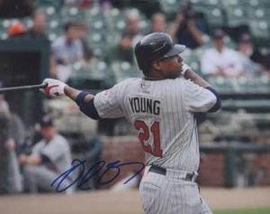 DELMON YOUNG MINNESOTA TWINS SIGNED AUTOGRAPHED 8X10 PHOTO W/ COA - Picture 1 of 1