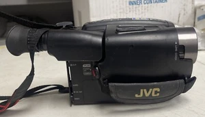 JVC GR-AXM670U 44X Compact VHS C - Picture 1 of 7