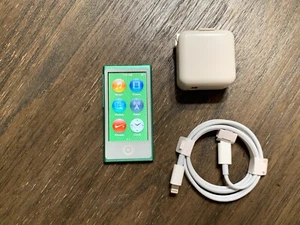 Apple iPod nano 7th Generation 16GB Green 16 GB, Great Condition! - Picture 1 of 2