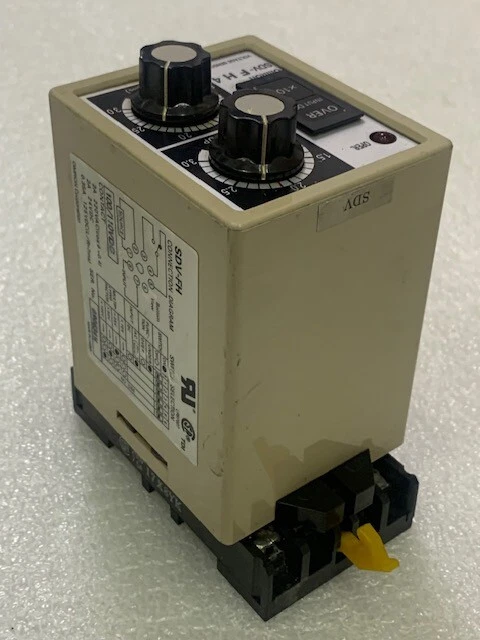 Omron SDV-FH4 Voltage Sensor Controller Input 100/110VAC Used Good Condition - Image 1 of 4