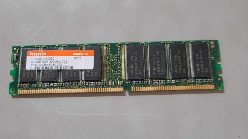 Hynix HYMD264646D8J-D43 AA 512MB DDR 400Mhz CL3 PC3200U-30330 Memory Module - Image 1 of 3
