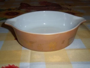 Vintage PYREX 1 Quart EARLY AMERICAN Brown & Gold Oval Cinderella Casserole Dish - Picture 1 of 4