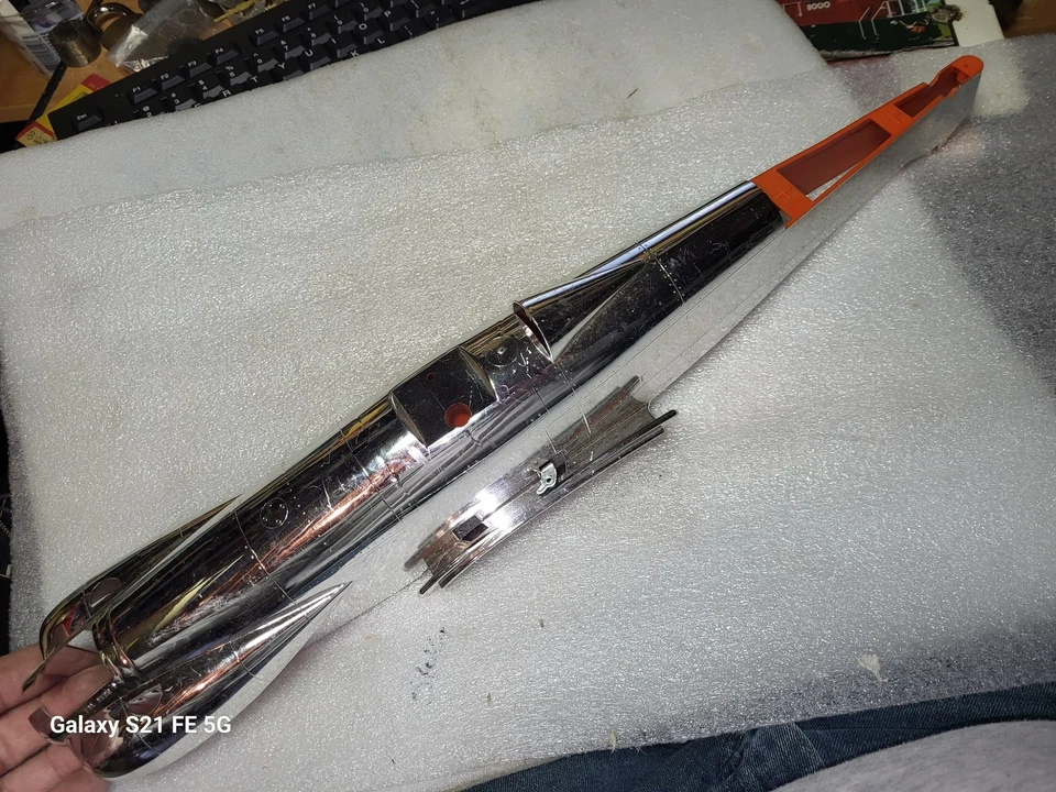 Unused Testors Tether Plane Cosmic Wind Silver Wind Fuselage Only 4900 - Image 1 of 4