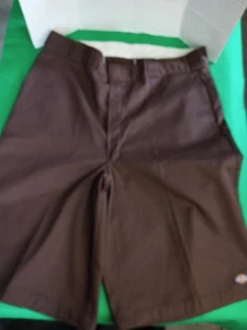 Pantaloncini da lavoro Dickies 38 x 13 marroni uomo vestibilità rilassata davanti piatto - Foto 1 di 5