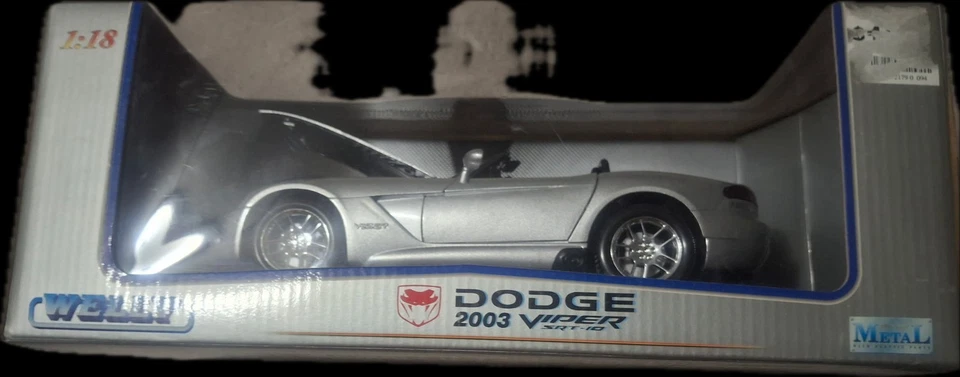 1/18 2003 Dodge Viper SRT-10 convertible box Welly silver diecast car - Image 1 of 1