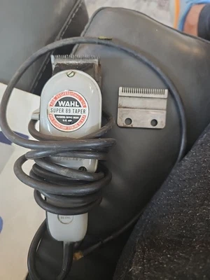 Cortapelos vintage Wahl Super 89 uso profesional corte de pelo peluquero funcionando Foto 1 de 4