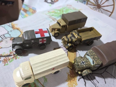LOT OF 5 PLASTIC WWII MILITARY VEHICLES AMBULANCE GERMAN MERCEDES BENZ DODGE - Image 1 of 4