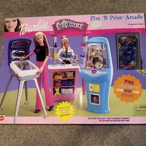Barbie Play n Prize Arcade Spielset 2000 Mattel 67264 NEU Sealed Claw Win - Bild 1 von 5