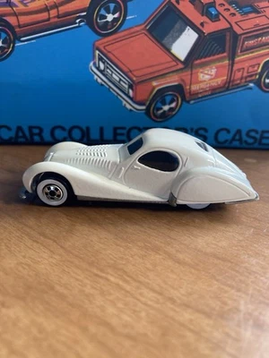 Vintage 1987 Hot Wheels 37 Rolls Royce Talbot Phantom Car Eggshell White - Image 1 of 4