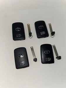 Job Lot x4 Genuine Toyota Smart Key Fobs – RF Tested – 2 Button – OEM Tokai Rika - Picture 1 of 3