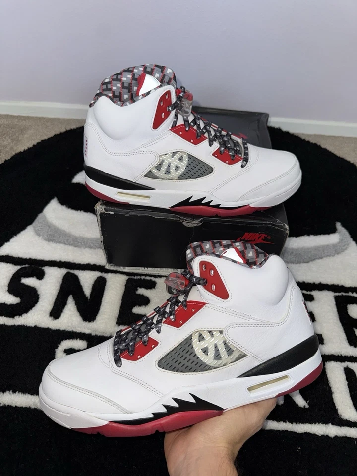 Air Jordan 5 Retro 2021 Quai 54 (Talla 11.5) Foto 1 de 4