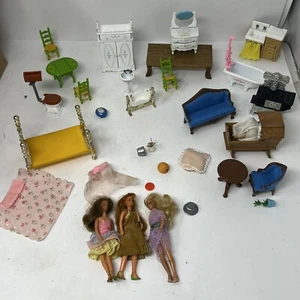 Lote de muebles vintage 1980 Mattel The Littles Dolls & Die Cast Metal para casa de muñecas - Imagen 1 de 14