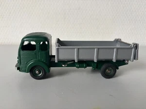 Camion Simca 2 assi Cargo Dinky Toys #33 1:43 - Foto 1 di 9