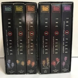 The X-Files Season 2 Two Box Sets - Picture 1 of 4