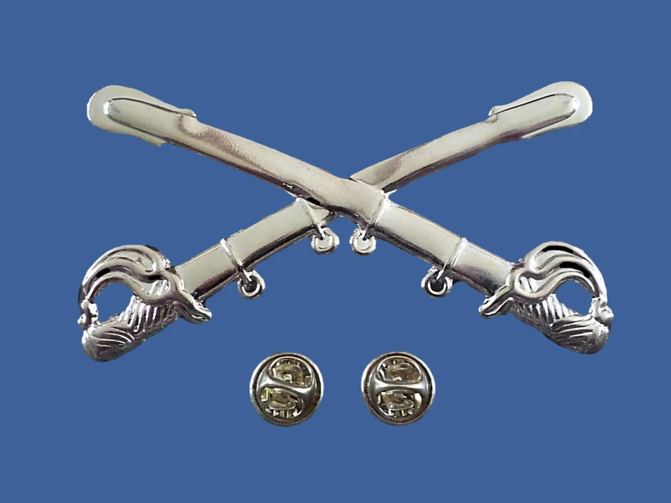 GUERRA CIVIL DE ESTADOS UNIDOS CABALLERÍA CRUZ SABLES ESPADAS CRUZ SOMBRERO GRANDE KEPI INSIGNIA Foto 1 de 4