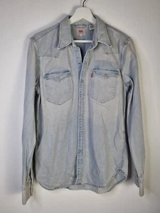 Camisa de mezclilla Levis para hombre Barstow azul claro talla sujetadores a presión occidentales pequeños - Imagen 1 de 9