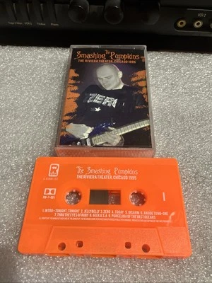 The Smashing Pumpkins – The Riviera Theater, Chicago 1995 CASSETTE Billy Corgan  - Image 1 of 4