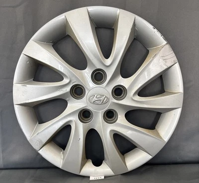 Tampa de roda 2011-2015 Hyundai ELANTRA 16" calota aparafusada fabricante de equipamento original 55568 - Imagem 1 de 4