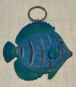 PORTACHIAVI VINTAGE 3D GOMMA BLU TANG PESCE NUOVO VECCHIO MAGAZZINO - Foto 1 di 2