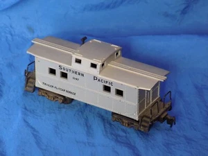 SOUTHERN PACIFIC Caboose Trailer Flatcar Service #1147 HO Scale Model Railroad - Picture 1 of 4