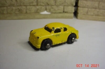 Barclay 1951 Packard Sedan Yellow S4.2.1.2 c40k2 - Image 1 of 4