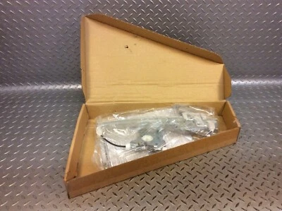 Regulador de ventana trasera izquierda para Nissan Máxima Infiniti I30 95-99 Dorman 740-779 Foto 1 de 4