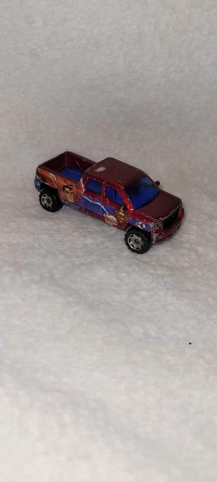 Camioneta pickup Matchbox GMC Terradyne Superman DC Comics 1:64 roja diecast 2001 de colección Foto 1 de 4