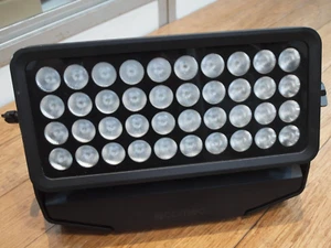 Cameo ZENIT W600 Outdoor LED Wash Light | 21000 LUMENS - Picture 1 of 20