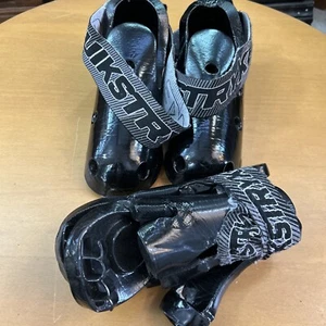 Quikstryke Martial Arts Sparring Gloves And Shoes Size Small #2002 - Picture 1 of 5