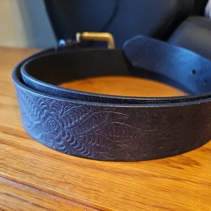 JC PENNY Black Tooled design Genuine Leather Western Belt - Women's Size 36 - Picture 1 of 4