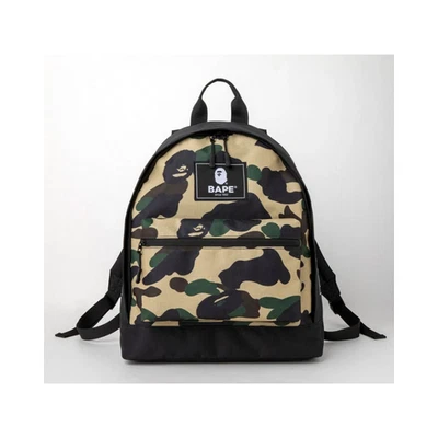 A Bathing Ape(R) 2021 COLECCIÓN VERANO BAPE Mochila Camuflaje BAPE e-MOOK Bolso Foto 1 de 4