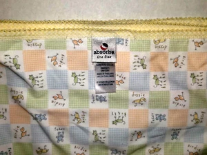 Absorba Teddy Doggie Kittty Birdie Yellow Green White Cotton Baby Blanket GUC - Picture 1 of 4