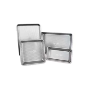 NEW 4-Piece Seamless Nonstick Bakeware Set – Easy Release & Even Baking - Picture 1 of 6