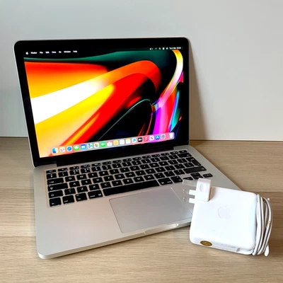 Apple Retina MacBook Pro - 2013 - 13" Display - i5 2.4GHz - 256GB SSD - 8GB RAM - Image 1 of 4