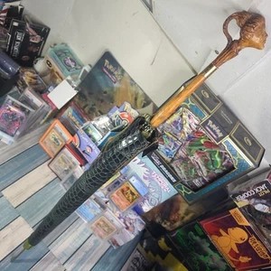 Vintage Mid Century Green Umbrella W/ Hand Carved Womans Head on Handle W/Cover - Picture 1 of 14