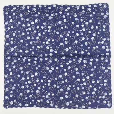 Bufanda de algodón Givenchy azul marino flor bolsillo cuadrado logotipo talla: 18"x18,5" Foto 1 de 4