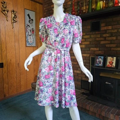 Vtg 80s Garden Party Cabbage Rose Granny Floral Belted Shirtwaist Tea Dress PM/L - Image 1 of 4