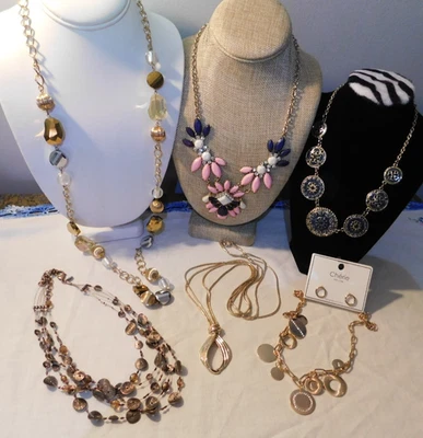 Halskette Konvolut Designer Halsketten Chicos Cherie New York modisch - Bild 1 von 4