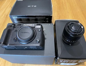 Fuji X-T2 Mirrorless Camera, Fujinon 60mm f2.4 Macro, Smallrig Cage + more - Picture 1 of 9