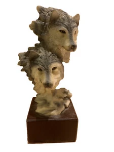 Wolf Head Sculpture Two Heads Stacked Resin Statue Figurine 10” Tall signed MRH - Picture 1 of 9