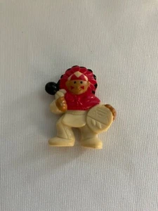 Lincoln Logs Indian Chief Man Figure Drum Vintage EUC - Picture 1 of 6