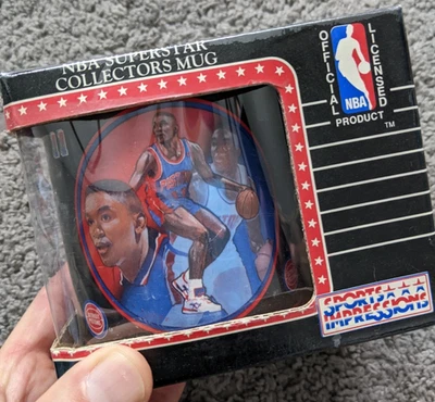 TAZA DE CAFÉ VINTAGE RARA NUEVA EN CAJA 1993 IMPRESIONES DEPORTIVAS TAZA NBA ISIAH THOMAS PISTONES Foto 1 de 4